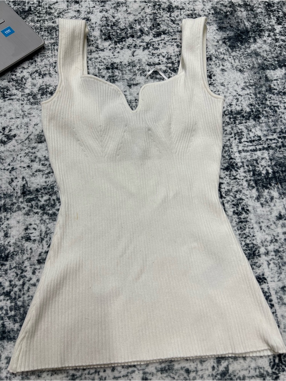 H&M Cream Ribbed Sweetheart Bust Tank Top